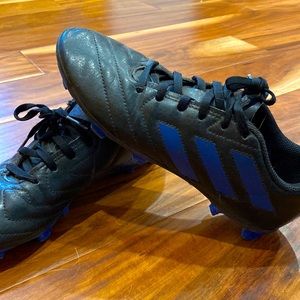 Adidas soccer cleats, size 5 1/2